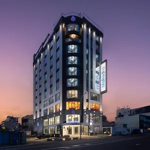 Hotel Maradha