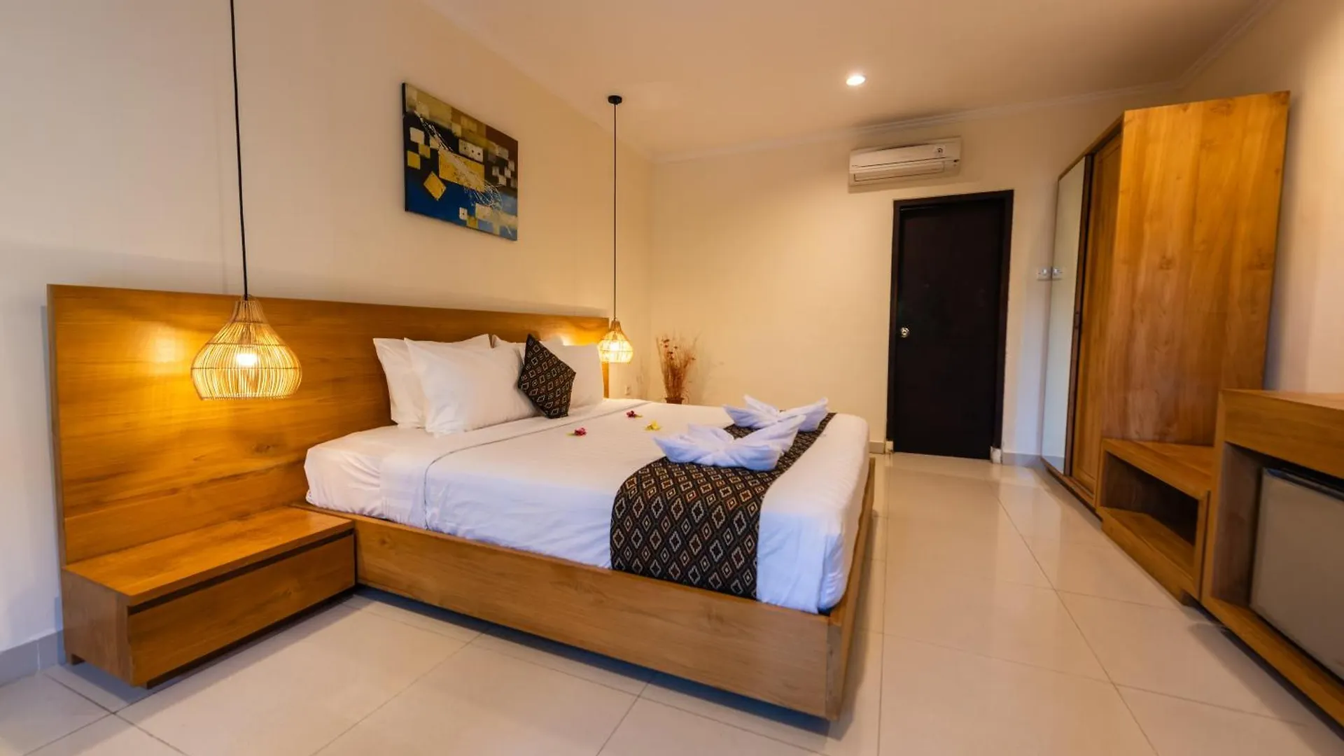 Bali Ayu Hotel & Villas Kuta  Kuta (Bali)